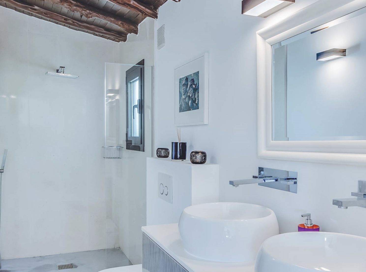 Resa Estates Ibiza can Viv tourist license sale koop bathroom sink.jpg